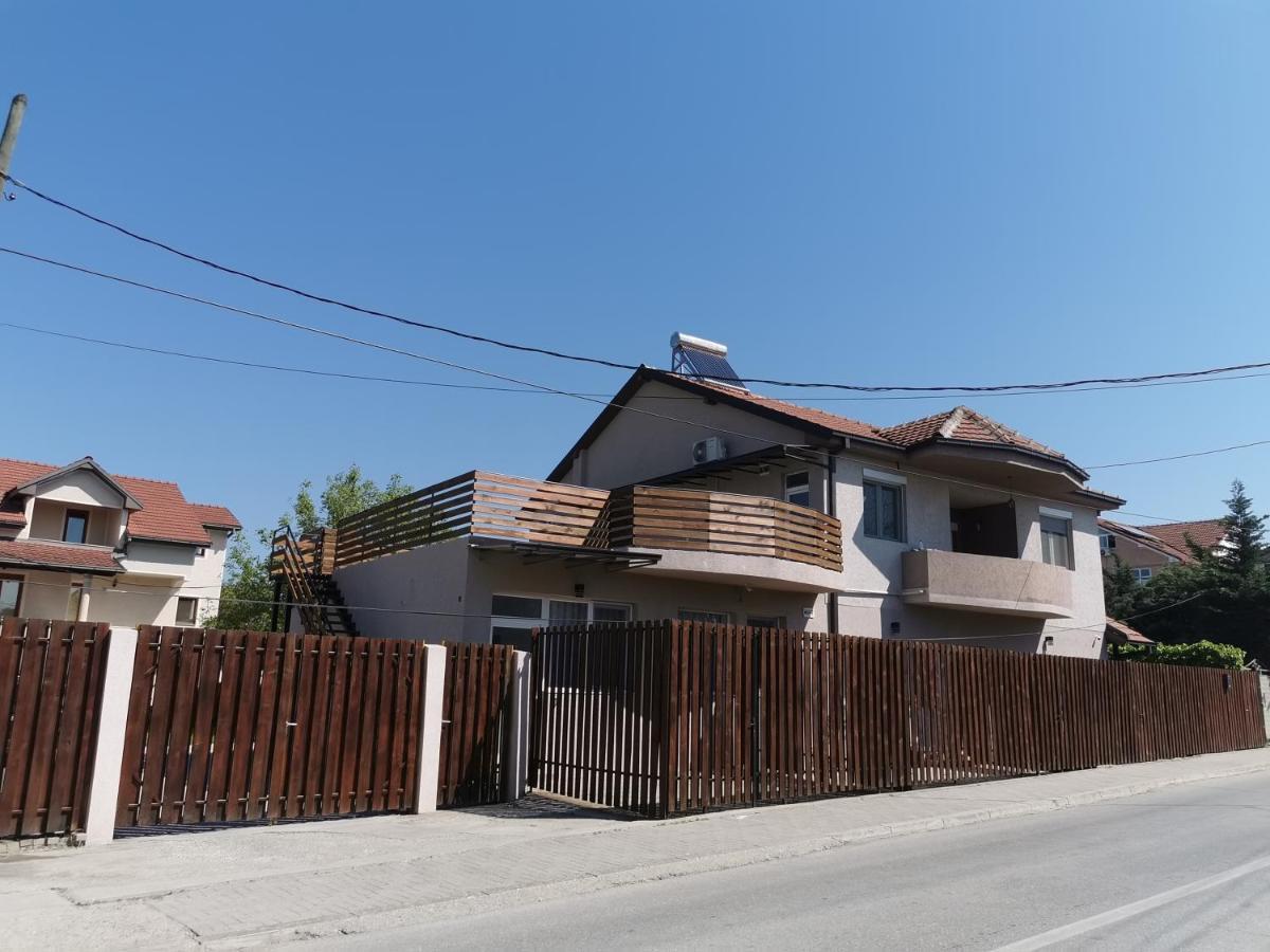 Crown Apartments Skopje Bagian luar foto