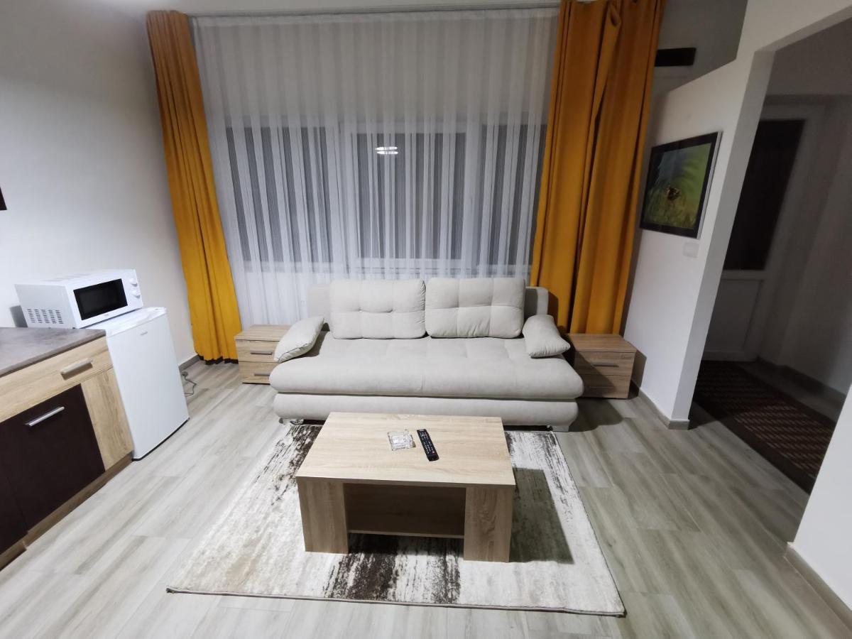 Crown Apartments Skopje Bagian luar foto