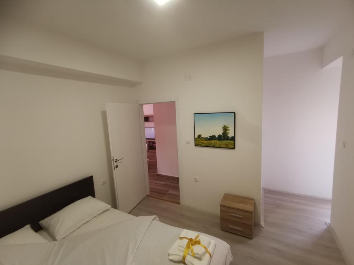 Crown Apartments Skopje Bagian luar foto