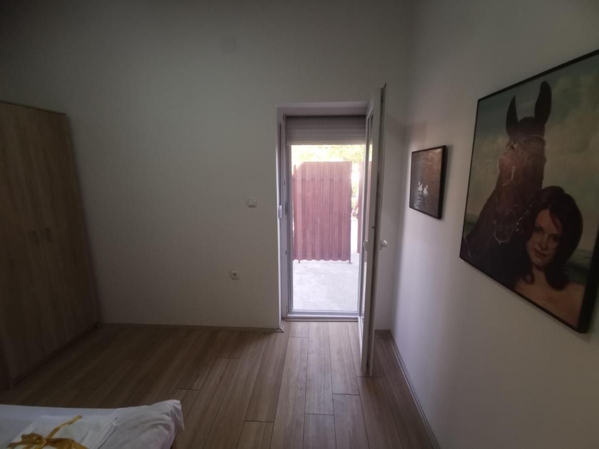 Crown Apartments Skopje Bagian luar foto
